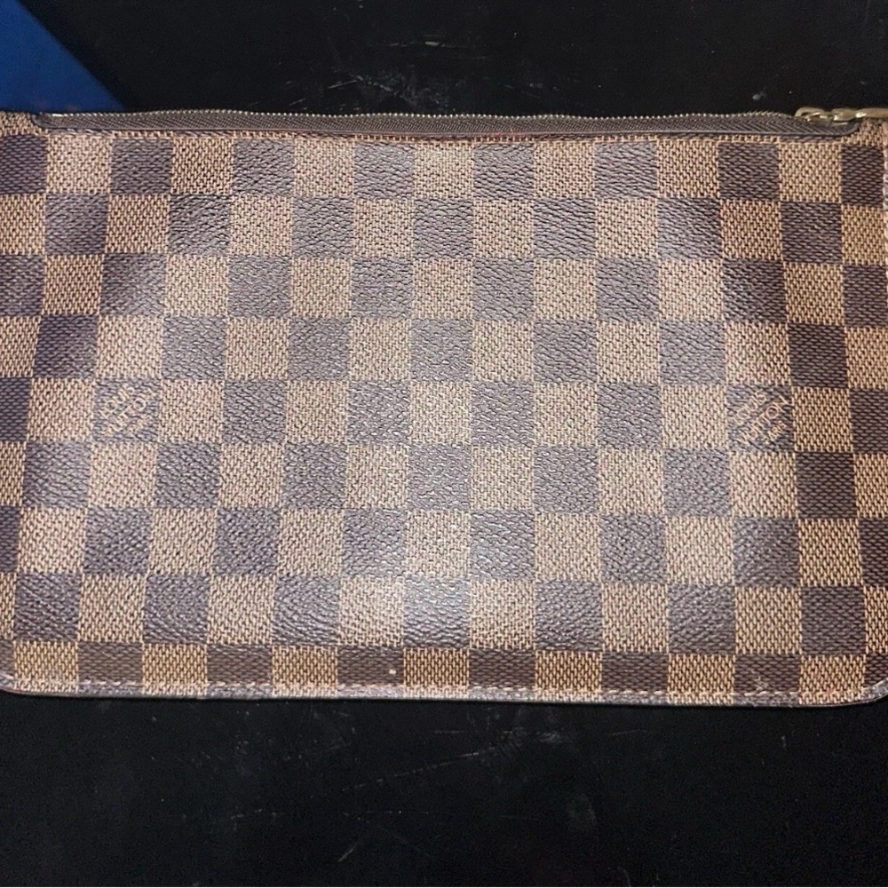 Louis Vuitton Damier Ebene Clutch
